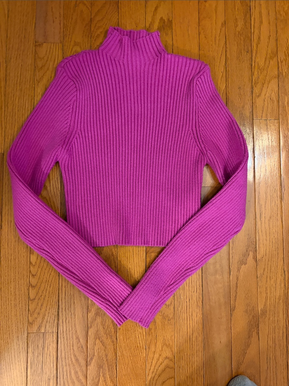 Zara Ribbed Magenta Mock Neck Crop Sweater